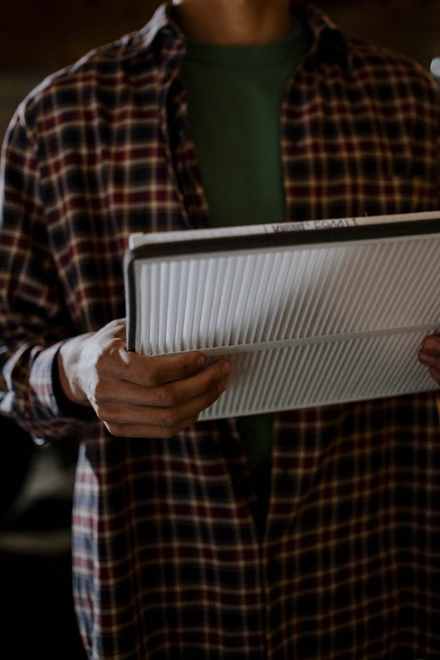 how to change a car air filter